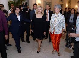 2 what is the nationality of khalyla kuhn? Pm Of Israel On Twitter Pm Netanyahu His Wife Sara Attended Dinner With Singapore Pm Lee Hsien Loong His Wife Ho Ching At The Presidential Palace In Singapore Https T Co R3e1tdbcgk