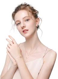 Amazon.com: V-LAFUYLIFE Jewelry Box for Women,4-Layer Leather Jewelry  Holder Organizer with 3 Drawers Large Jewelry Storage Boxes, Lots of  Storage Space For Ring,Necklace,Bracelets,Earring（White） : Clothing, Shoes  & Jewelry