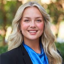 Tracy Kohler's Instagram, Twitter & Facebook