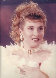 Diane Locklear's Instagram, Twitter & Facebook