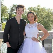 If i was that dudes sister and saw how shawn handled the situation and spoke to my brother i i wonder why mendes was skeptical in the first place. Shawn Aaliyah At Aaliyah S Graduation Shawn Mendes Sister Shawn Mendes Family Shawn Mendes