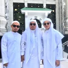 Sebagai pelakon, garis panduan pengarahan untuk melakonkan babak terlalu mesra itu memang mengambil kira apa yang diinginkan pengarah. Zoey Rahman Dan Siti Nordiana Bernikah Di Tanah Suci Mekah