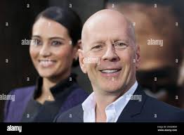 Bruce willis attend hi-res stock photography and images