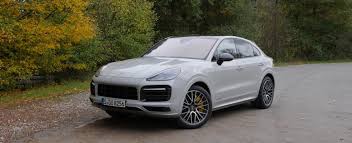 Wireless charging for enabled mobile devices is added as part of the smartphone compartment option. Porsche Cayenne Gts Coupe V8 Mit Sport Leichtbau Paket Fahrbericht 2021 Autogefuhl