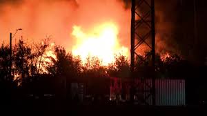 Maybe you would like to learn more about one of these? Massive Fire At Lumber Yard In Stockton Abc7 San Francisco