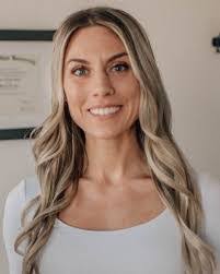 Katie Bovee's Instagram, Twitter & Facebook