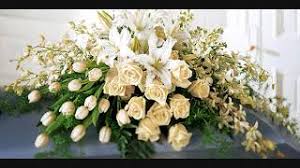 Rangkaian bunga gereja mimbar altar. Teknik Sederhana Merangkai Bunga Segar By Andi Uccok