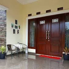 Sebab, diperlukan budget yang tidak sedikit untuk mengubah warna cat di rumah. 10 Model Pintu Rumah Minimalis Modern 2 Pintu Terbaru 2021 Ndekorrumah