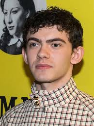 New pictures of joejoe at the GQ Men Of The Year afterparty❤️❤️ via 📸: Jed  Cullen and Dave Banett #joelocke #joelockeupdates #heartstopper  #agathaallalong #charliespring #marvel #disneyplus #netflix