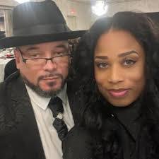 Amy Lint's Instagram, Twitter & Facebook