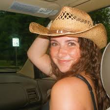 What are some options for female roommates near UNC Chapel Hill campus?