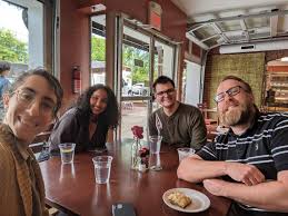 Clark Gray (@clarklgray)