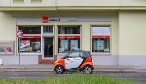He started his career as an advisor at mckinsey serving the banking and insurance industry. Wustenrot Simona Opitz In Berlin Schmargendorf Home Facebook