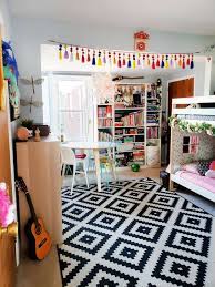 A Close Knit Family Of 6 Shares A Small 675 Square Foot Home Small Apartment Living Decor Small Space Living