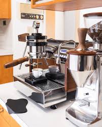 Crafted to withstand the rigors of daily. La Marzocco Home On Twitter Exploring Pressure And Brew Ratios On A Custom Gs3 Mp In Stainless Walnut Homebarista