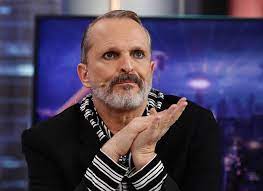 Miguel bosé reaparece en un vídeo que preocupa sus fans. La Transformacion De Miguel Bose Tambien De Su Voz Gente Y Famosos El Pais