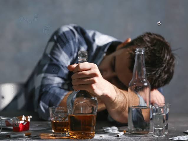 beer-hydration-myths-health-risks-side-effects