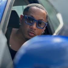 Troy Malone Founder & Owner of Handsome Academy Studio Instagram:  @handsomeacademystudio Born and raised in Brooklyn, New York, I began  cutting hair in 2001 at the age of 19, driven by a