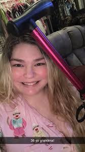 Esther Ro's Instagram, Twitter & Facebook