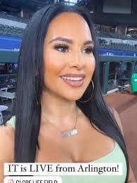 Ciara Santos's Instagram, Twitter & Facebook