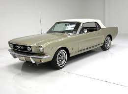 Therefore, few changes were made between the early '65s and the late 1966 mustangs. 1966 Ford Mustang Production Numbers