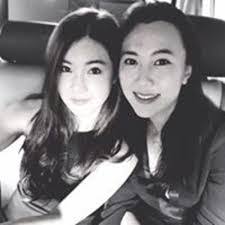 Scarlett Chen's Instagram, Twitter & Facebook