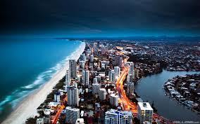 Gold Coast Australia Hd Desktop Wallpaper Wallzine Com Beach At Night Golden City Australia Wallpaper