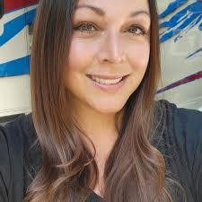 Stephanie Boyle's Instagram, Twitter & Facebook