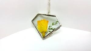 Daisy Necklace Real Daisy Necklace Pressed Daisies Etsy Birth Flowers Flower Jewellery Birth Month Flowers