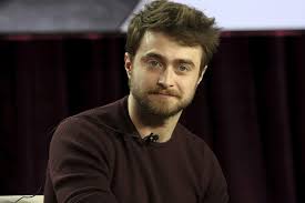 Harry potter and the deathly hallows: Transphobie Daniel Radcliffe Et J K Rowling S Affrontent Sur Twitter