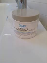 In addition to amazonian white clay, this formula is infused with oatmeal and aloe vera. Kiehl S Rare Earth Deep Pore Cleansing Masque Reviews In Face Masks Prestige Chickadvisor