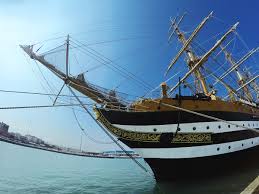 È considerata la nave più bella del mondo. La Nave Amerigo Vespucci 10 Curiosita Sulla Nave Piu Bella Del Mondo