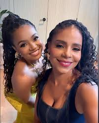 Loving this 'Love and Basketball' mini reunion 😍 #SanaaLathan #KylaPratt