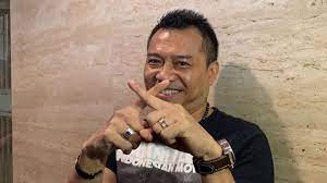 Helmy tak puas dengan jawaban anang. Hoax Anang Hermansyah Meninggal Aurel Bapak Saya Sehat