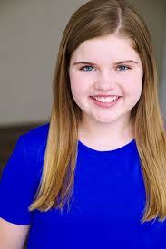 Elena Murray's Instagram, Twitter & Facebook