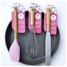 Utensils Available From Home Bargains Stores Nationwide For Tutorials Using The Products Fi Beautiful Cupcakes Cake Decorating Tutorials Decorating Tutorial