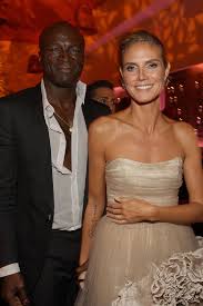 Corinna schumacher parla dopo mesi di silenzio per ringraziare tutte le persone, che sono state presenti fisicamente e con il pensiero a lei e alla sua. Https Www Promiflash De News 2012 07 31 Warum Hat Johnny Depp Eine Lindsay Lohan Puppe Html 2012 07 31t23 39 00 02 00 Https Content1 Promiflash De Article Images Gallery2048 Amber Heard Und Johnny Depp Schauen Nach Links Jpg Amber Heard