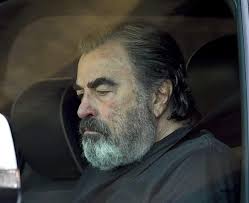 Tom Selleck, looking like Magnum but thinner along with Rick, Larry  Manetti, were in a episode of the Rockford Files