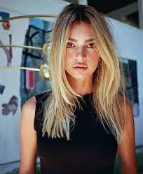 Mushroom blonde il colore capelli di tendenza per l autunno 2020 / è magra e non molto alta, ma abbastanza forte da provvedere alla sua famiglia. Colore Capelli I Trend Della Primavera 2020 Io Donna