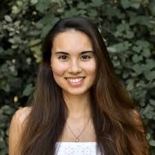 Luisa Davis's Instagram, Twitter & Facebook