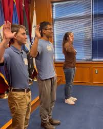 🚨Enlistment Alert🚨, Join us in welcoming Nicholas Nanthavong to the  team!, Nicholas has enlisted into the Army Reserve as a 25U (Signal  Operations Support Specialist)., Currently a Junior at Riverdale ...