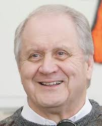 Edward Molinski's Instagram, Twitter & Facebook