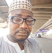 Asiyah (R.A) made this beautiful Dua. “My Lord, build for me near You a  house in Paradise” (Quran 66:11) she chose death over royal privilege and  torment in this world over the