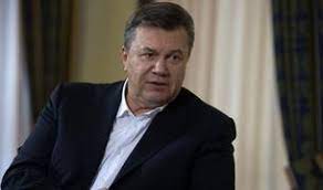 Заочно приговоренный к тюремному сроку за госизмену беглый непрезидент янукович хочет вернуться в украину после прихода к власти владимира зеленского. Yanukovich Posadil Timoshenko V Tyurmu A Sebya V Luzhu Mk Turciya
