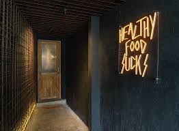 Lawless is a retro font based on early american wood typed from the 1800s. Lawless Burgerbar Menteng Manual Jakarta