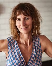 Jessie Sheehan's Instagram, Twitter & Facebook