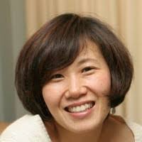 Evelyn Chin's Instagram, Twitter & Facebook