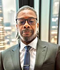 Larry Harbour's Instagram, Twitter & Facebook