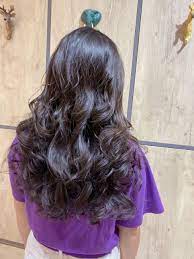 好美好美的捲度啊 女孩說這次想要大一點的波浪 燙完真的美翻了 隨便吹乾都有新喔預約專線 手機 0989113602 line dti8639u 要加 喔 快速預約請點 http nav cx kit long hair styles hair styles beauty