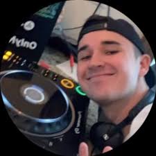 adam nowlan, md, mph (@adamnowlan)